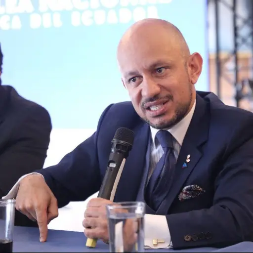 Andrés Castillo acata suspensión por 30 días en la Asamblea Nacional 