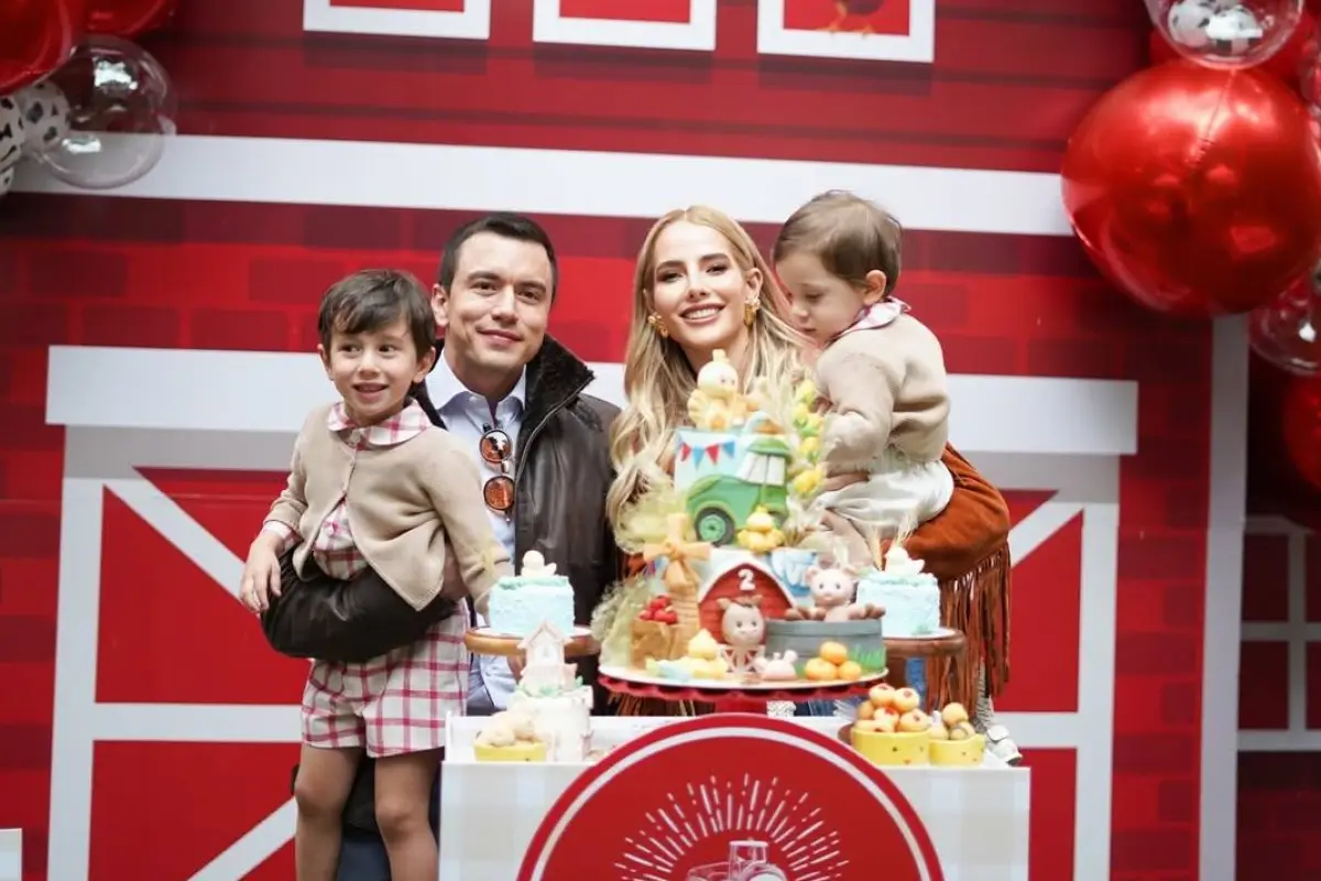 Lavinia Valbonesi y Daniel Noboa en el cumpleaños de su hijo Furio en Quito.