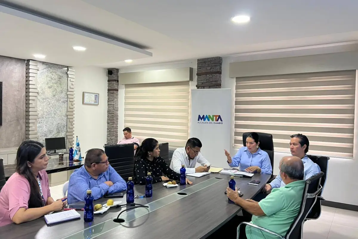 Ordenanza Consejo Cantonal Manta, cortesía