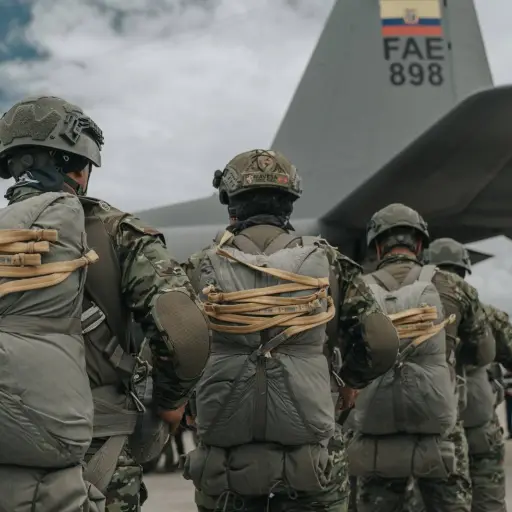 Ecuador refuerza la lucha contra el narcotráfico con operaciones militares desde el aire