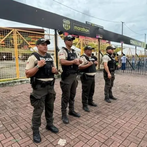 Más de 1.400 policías y militares despliegan operativo de seguridad para partido de Lionel Messi en Guayaquil  