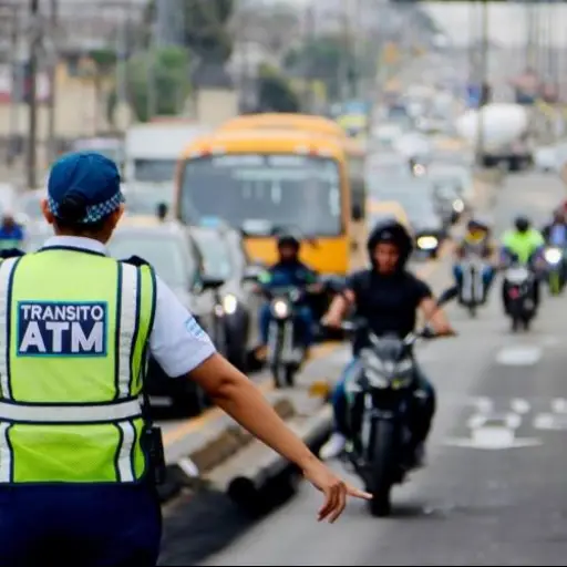 Agentes de tránsito fueron agredidos durante retención de motos eléctricas
