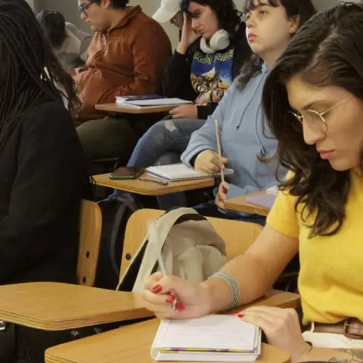 ¿Vale la pena la universidad en América Latina? La deserción pone en duda el ascensor social