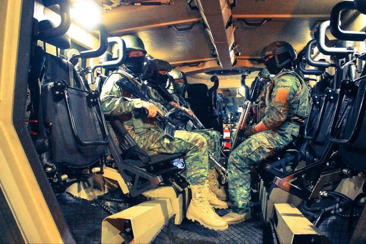 Tanqueta y soldados llegan a Los Ríos para enfrentar la narco-guerra
