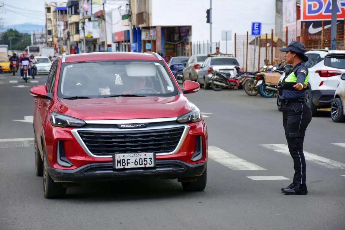 Portoviejo asumió el control operativo del tránsito con sus propios Agentes Civiles, en 2019., El Diario