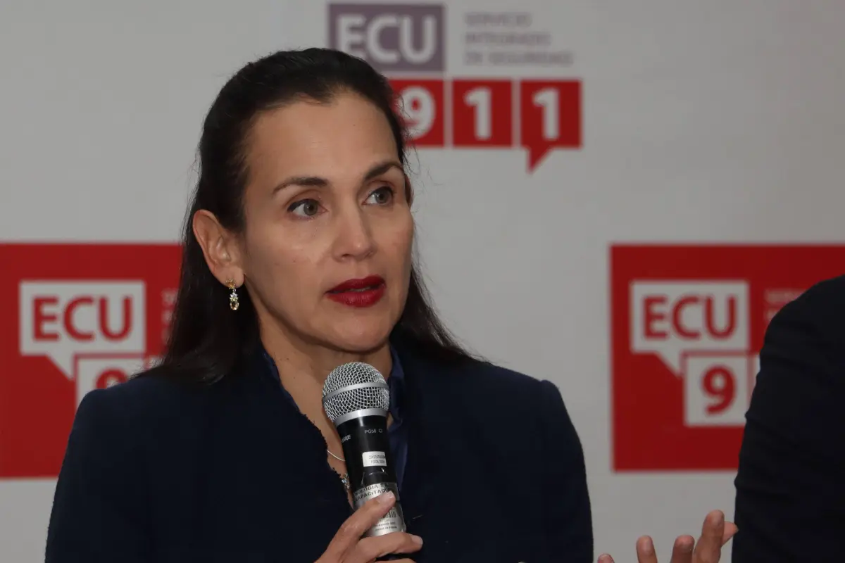La ministra Inés Manzano anuncia reestructuración en Arcom por control minero.