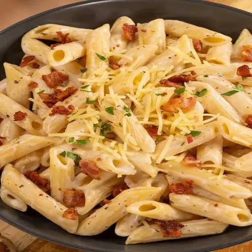 Fideos pluma con carne y queso: la combinación sencilla que resuelve el almuerzo