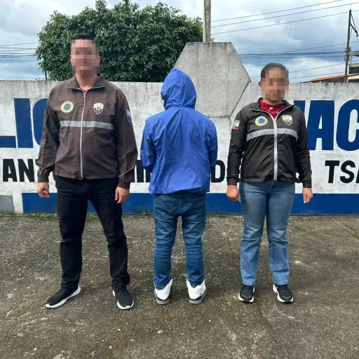 Internamiento preventivo en Santo Domingo para menor acusado de transportar cocaína en bus interprovincial