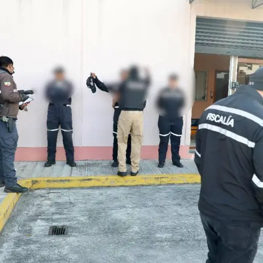Policías implicados en caso ‘Depuración Azul’ aceptan cargos por tráfico de armas a bandas criminales