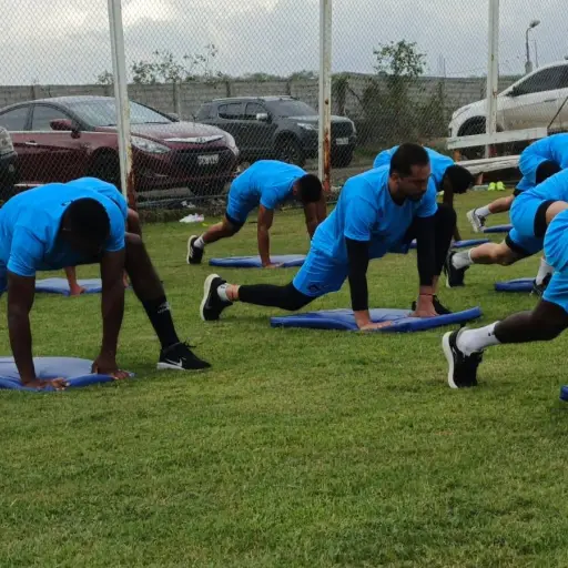 Delfín SC ajusta su preparación para su debut en la Liga Ecuabet