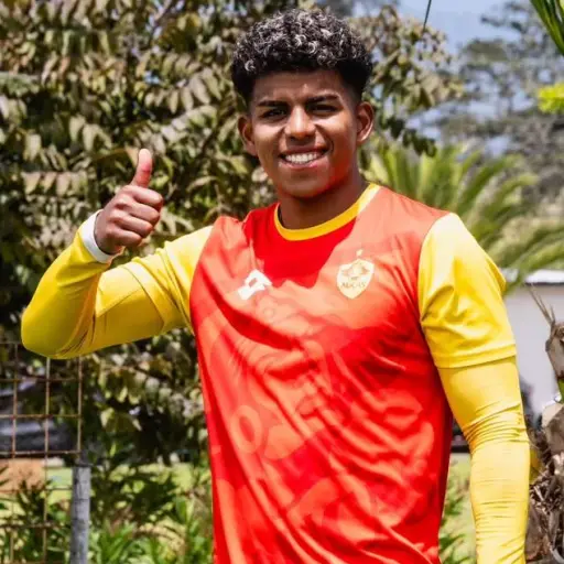 Luis Cano llega a Barcelona: “Emelec me contactó pero mi corazón es amarillo”