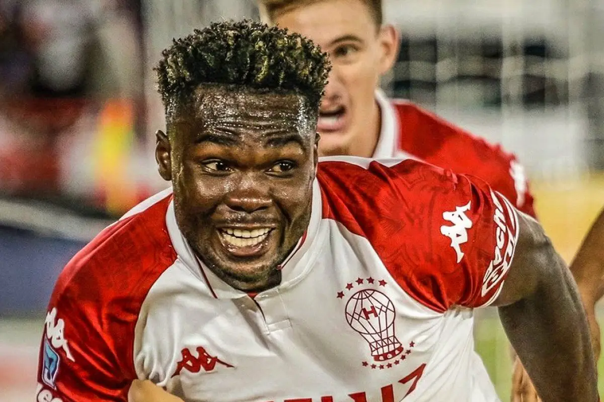 El delantero ecuatoriano Jordy Caicedo vive un sueño goleador en Huracán.
