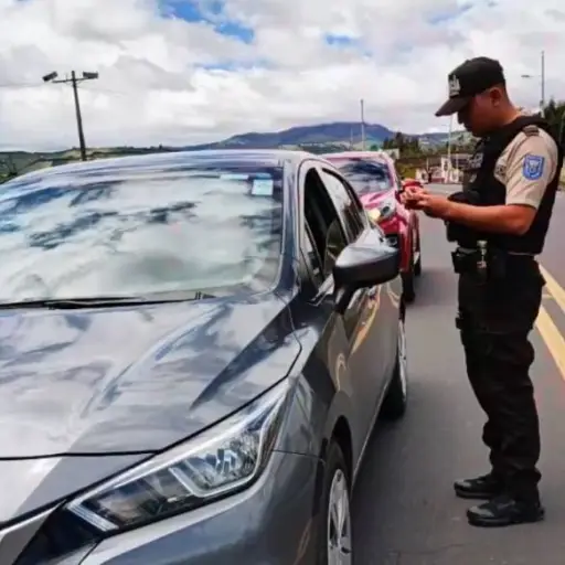 Policía despliega 4.300 agentes en ejes viales para frenar extorsiones, secuestros y sicariatos