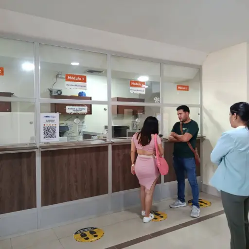 Manta prueba tarifa mensual de aseo y promete equidad tributaria, mientras actualiza estudio
