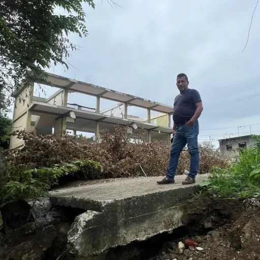 Antigua infraestructura educativa será demolida por el riesgo de deslizamientos