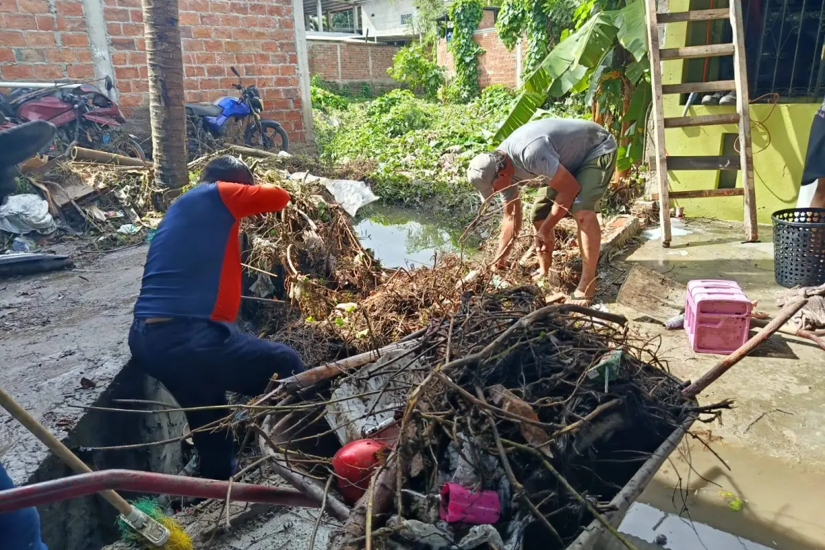 Una de las tres viviendas afectadas con la primera lluvia del 2026 en el barrio María Auxiliadora de Manta., El Diario