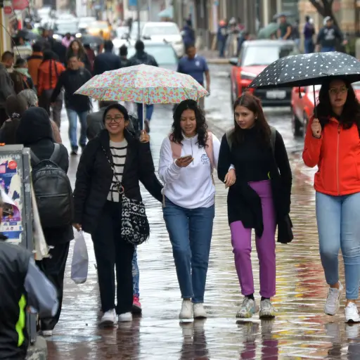 Inamhi mantiene advertencia por lluvias en la región costera y zonas de la Sierra hasta el 2 de marzo