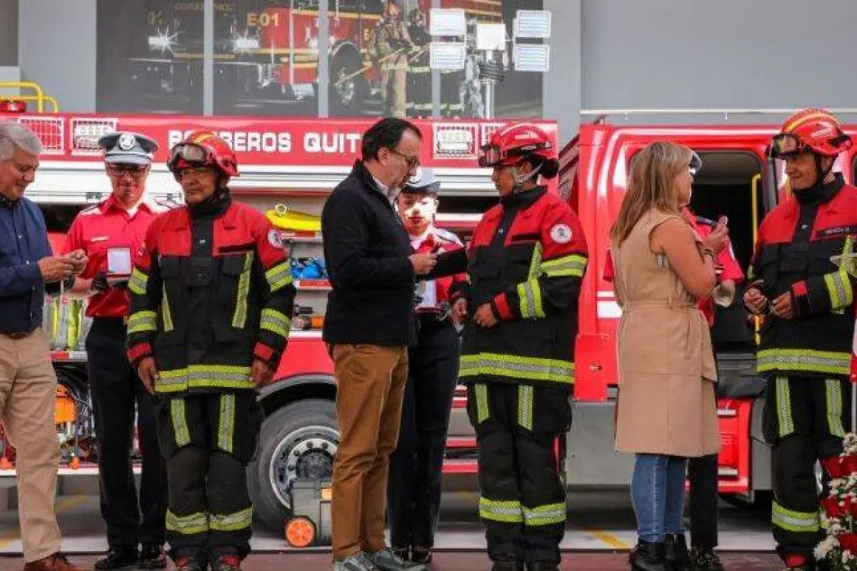 La inauguración de la estación., Quito Informa