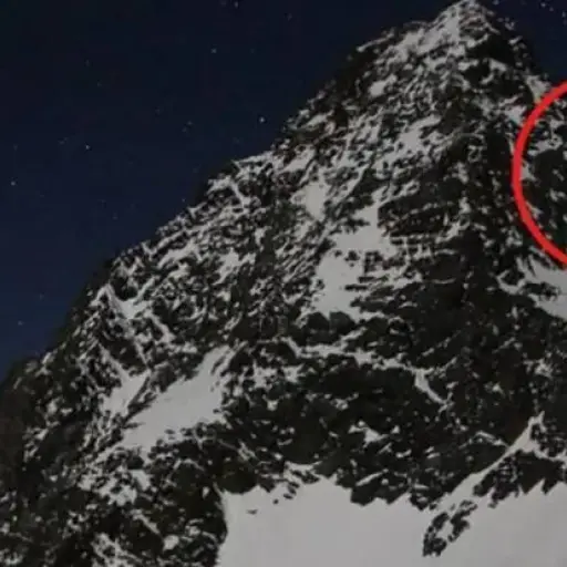Condenado por “dejar morir” a su novia en la cima: Alpinista enfrenta multa y prisión en Austria  