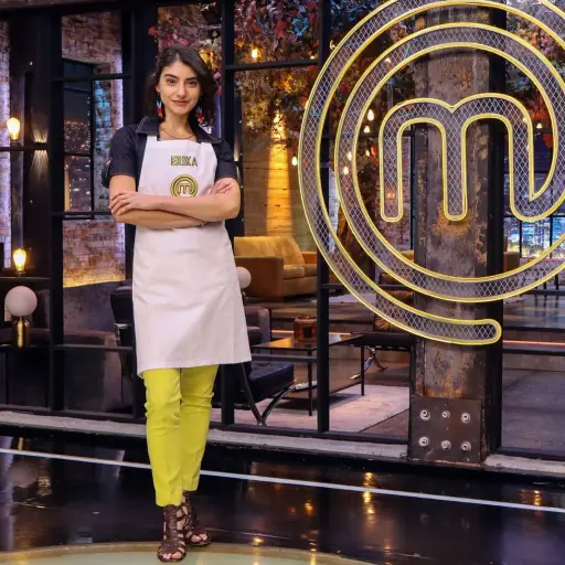 MasterChef Celebrity Ecuador acelera hacia el Top 10 con una eliminación inesperada: Erika Toa Russo dejó las cocinas