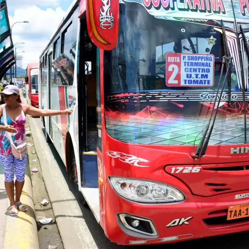 Transportistas urbanos de Portoviejo gestionan reunión con el MIT ante fin de compensaciones por diésel