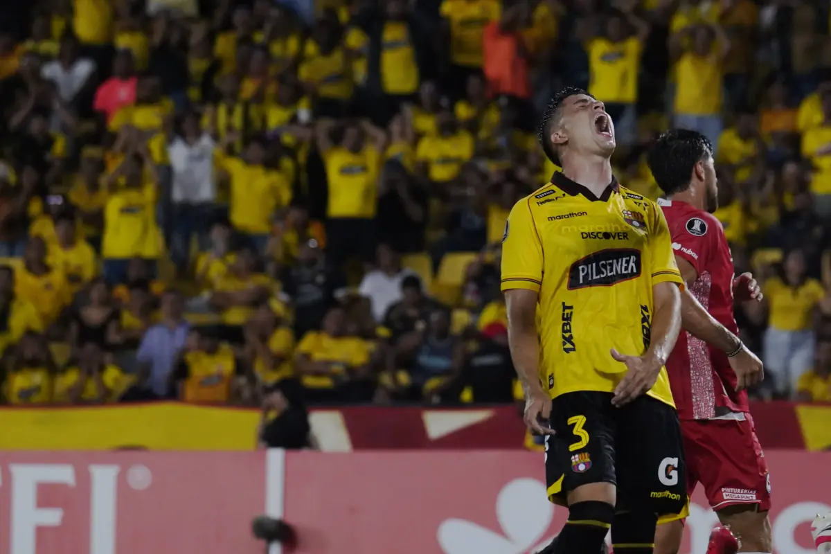 Barcelona cayó 0-1 en el partido de ida pese a tener oportunidades de gol claras para ganarlo., César Muñoz/API.