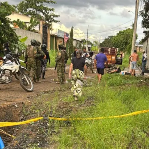 Dos personas fueron asesinadas frente a una unidad educativa en Chone
