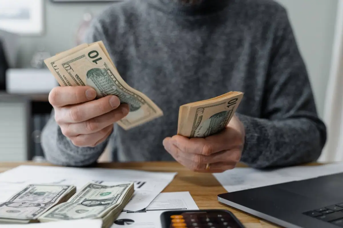 Salarios mínimos sectoriales en Ecuador cambiarán en marzo de 2026
