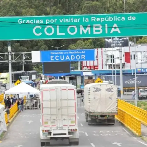 Colombia restringe ingreso terrestre de 30 productos alimenticios ecuatorianos desde el 24 de febrero  