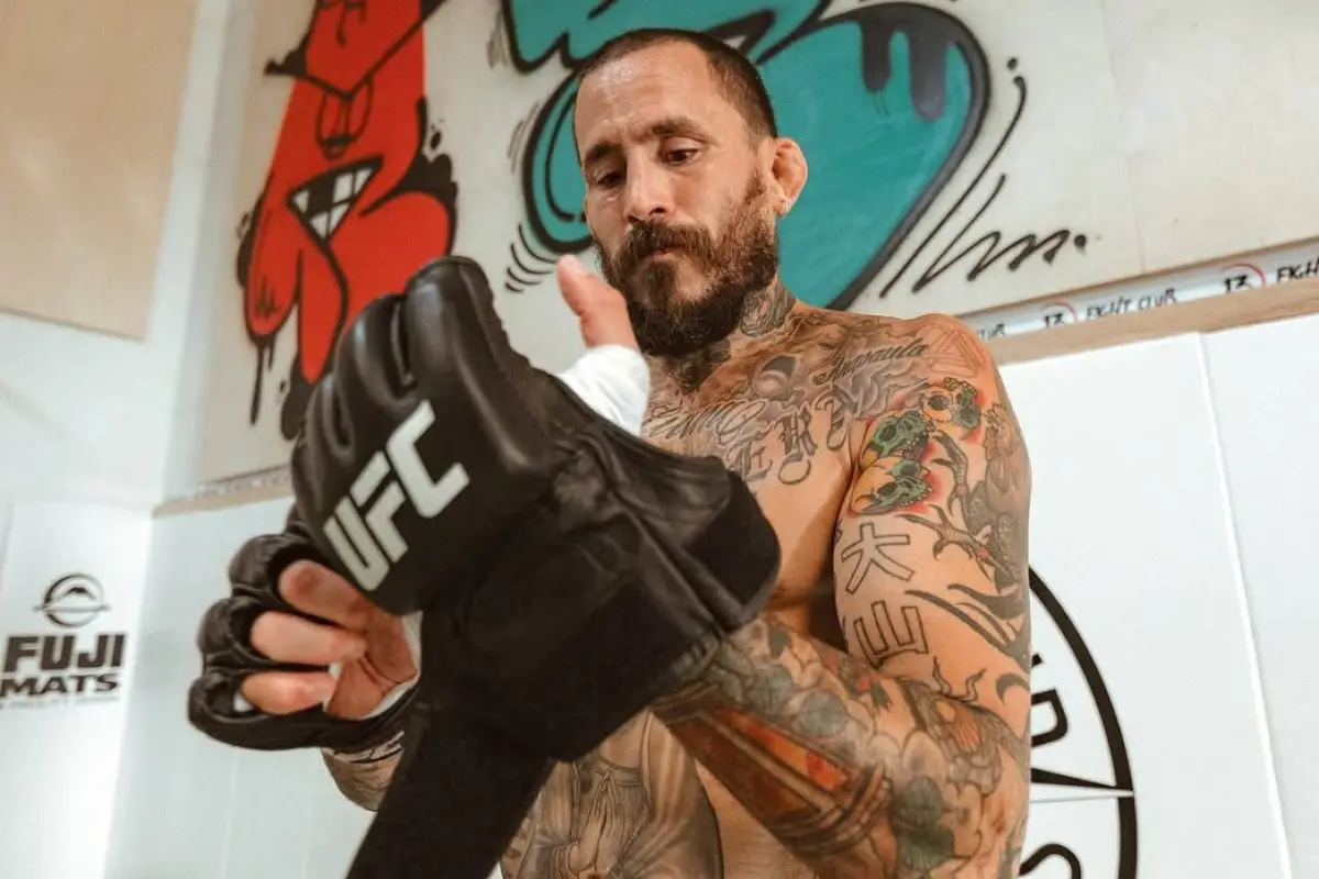 Marlon Vera se alista para enfrentar a David Martínez.