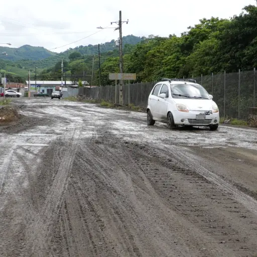 La vía Colón – Quimis podría iniciar obras en marzo tras cumplir exigencias de CAF