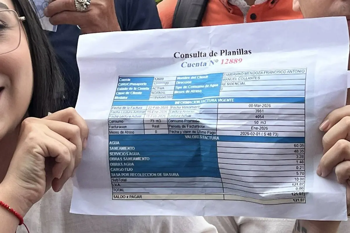 El martes hubo un plantón por el alza del agua., Centro