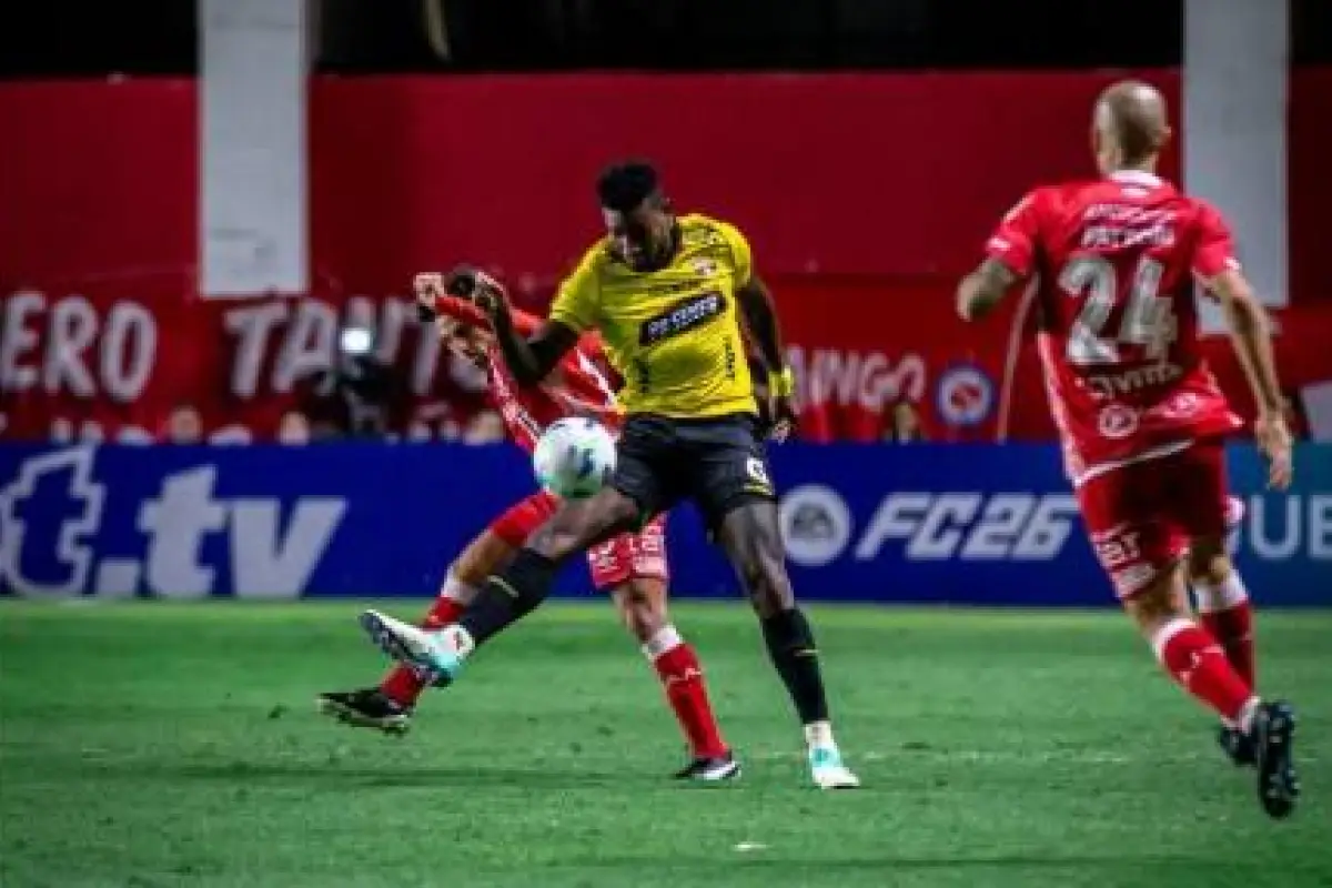 Barcelona Sporting Club derrotó 1-0 a Argentinos Juniors el 25 de febrero de 2026, en el estadio Diego Armando Maradona