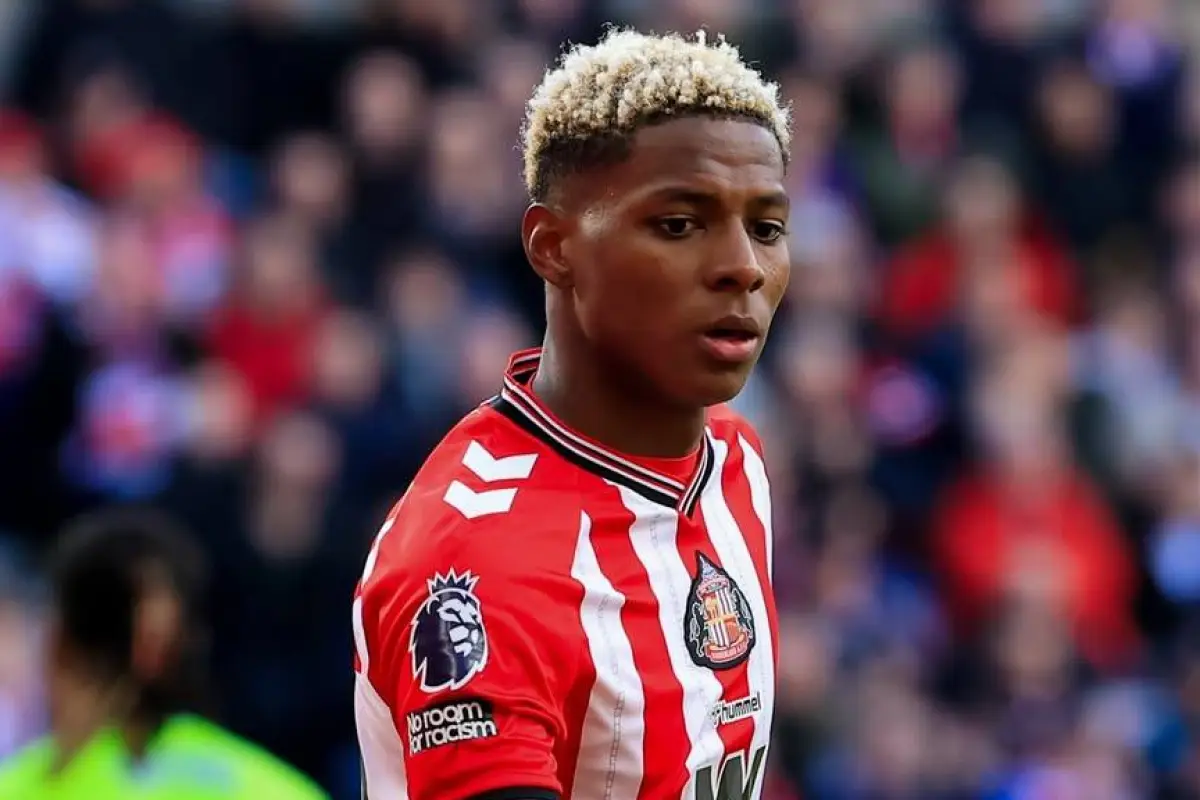 Nilson Angulo fue titular en la derrota del Sunderland ante Fulham
