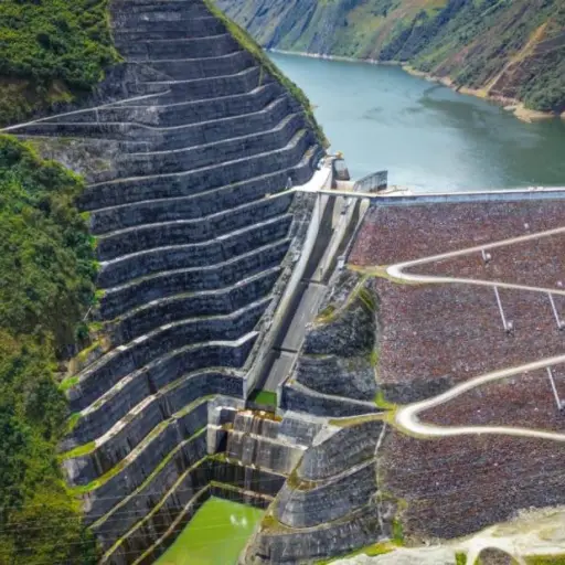 Embalse Mazar desafía el estiaje en Ecuador y consolida estabilidad energética