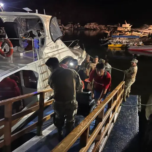 Lo que se sabe del rescate de 28 personas en Tortuga Bay: un fallecido confirmado