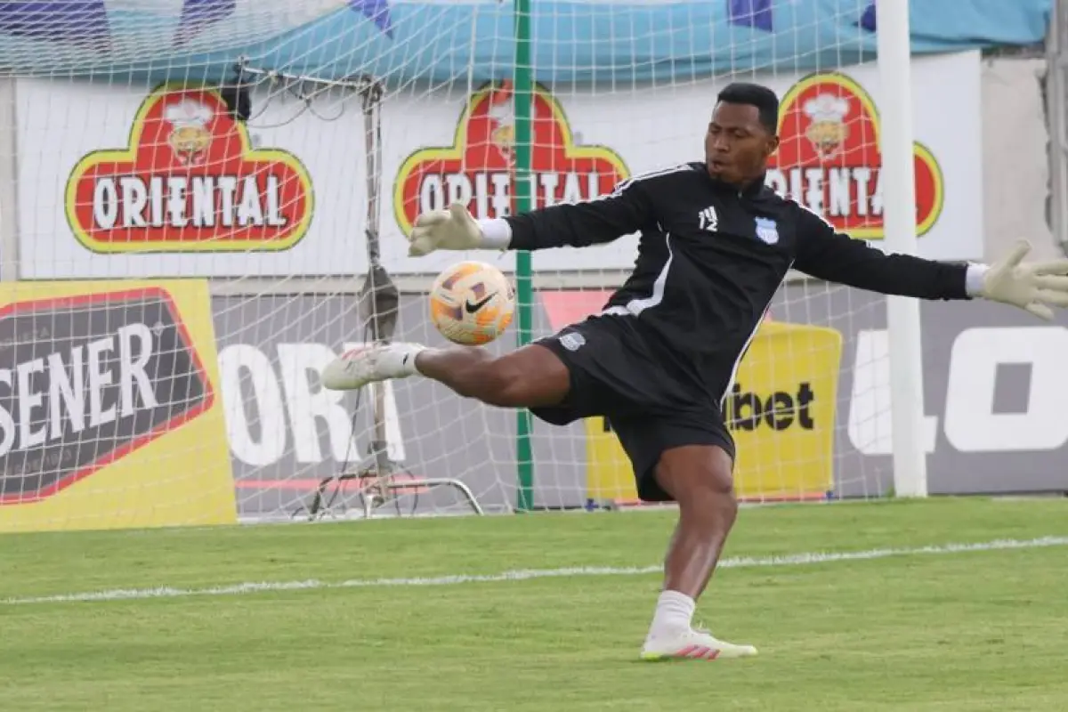 Pedro Ortiz se proyecta como el arquero titular de Emelec para el 2026