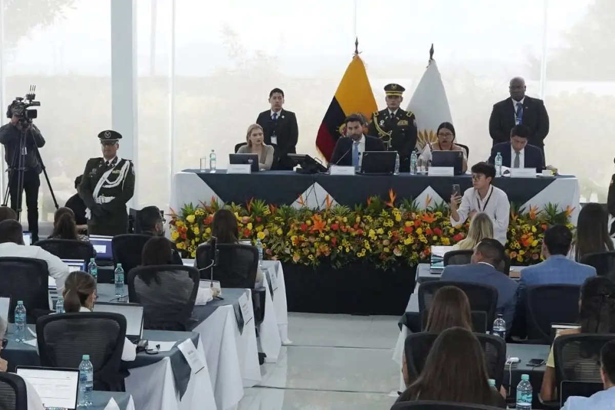 La Asamblea Nacional aprueba ley que reforma el control del gasto en los GAD.
