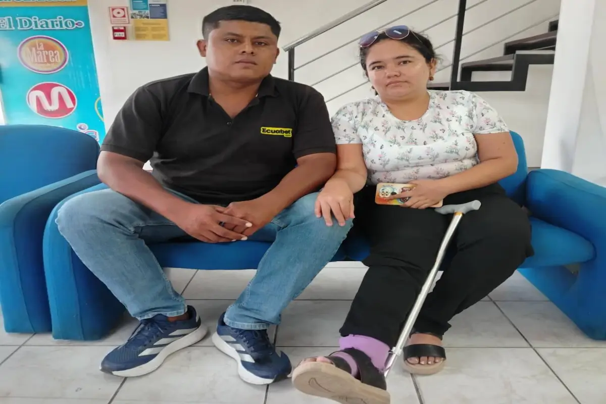 Un choque en Manta dejó a una pareja con lesiones severas, La Marea