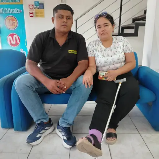 Salieron por un helado en Manta y terminaron en siete cirugías: la lucha tras un accidente