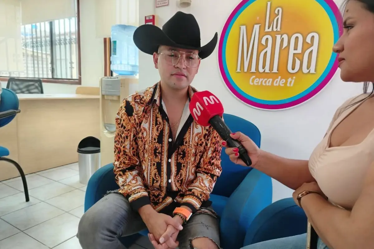El cantante Andrés García durante su paso por Manta. , La Marea