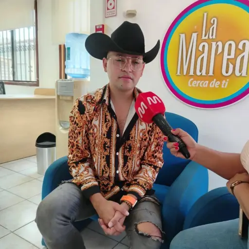 Andrés García consolida su carrera musical tras siete años de trabajo en Ecuador
