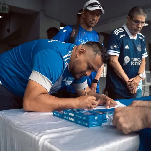 Día clave para Emelec: Elecciones en marcha y Luca Klimowicz ya llegó a Guayaquil