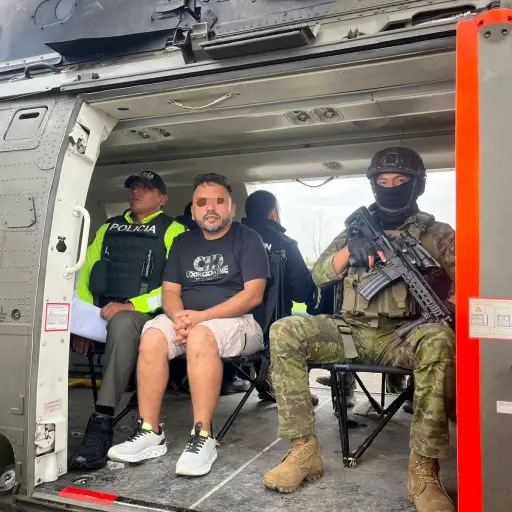 Alias ‘Mizón’ es capturado en Ecuador y entregado a Colombia bajo máxima seguridad