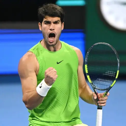 Carlos Alcaraz se impone en la final del ATP 500 de Doha 2026 ante Arthur Fils y suma su título número 26
