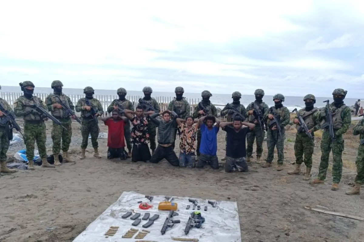 Golpe a 'Los Choneros' en Pedernales: Militares capturan a alias 'La Vaca' durante un operativo.