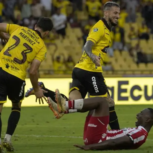 Darío Benedetto le da el triunfo a Barcelona en un debut lleno de jerarquía en la LigaPro