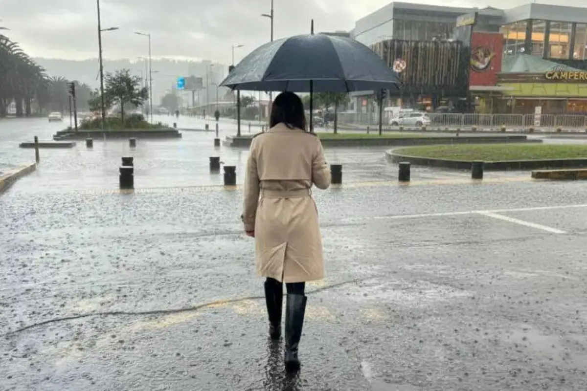 Las lluvias persistirán en varias zonas del país este sábado, especialmente en la Costa, según el pronóstico y las advertencias vigentes del Inamhi., ap