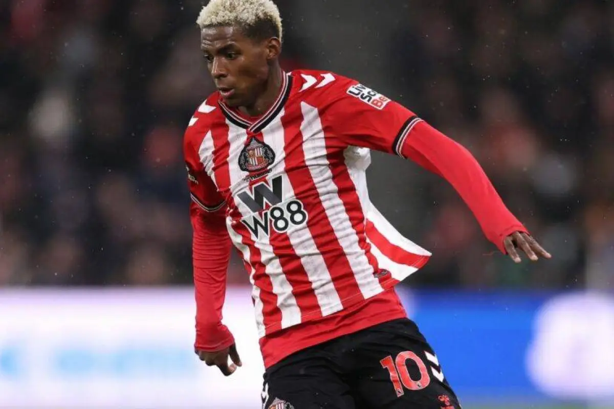 Nilson Angulo sumó minutos en el empate 1-1 del Sunderland por la fecha 28, redes sociales