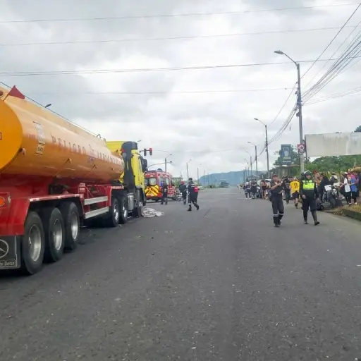 Accidente de tránsito deja una persona fallecida en la avenida del Cooperativismo en Santo Domingo